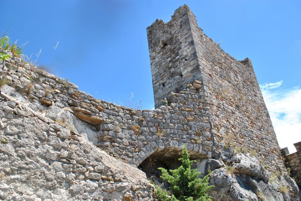 Villa La Sarrasine Aigueze Esterno foto