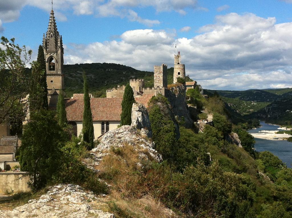 Villa La Sarrasine Aigueze Esterno foto